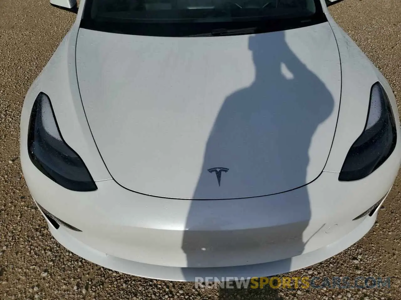 11 Photograph of a damaged car 5YJ3E1EB7NF276845 TESLA MODEL 3 2022