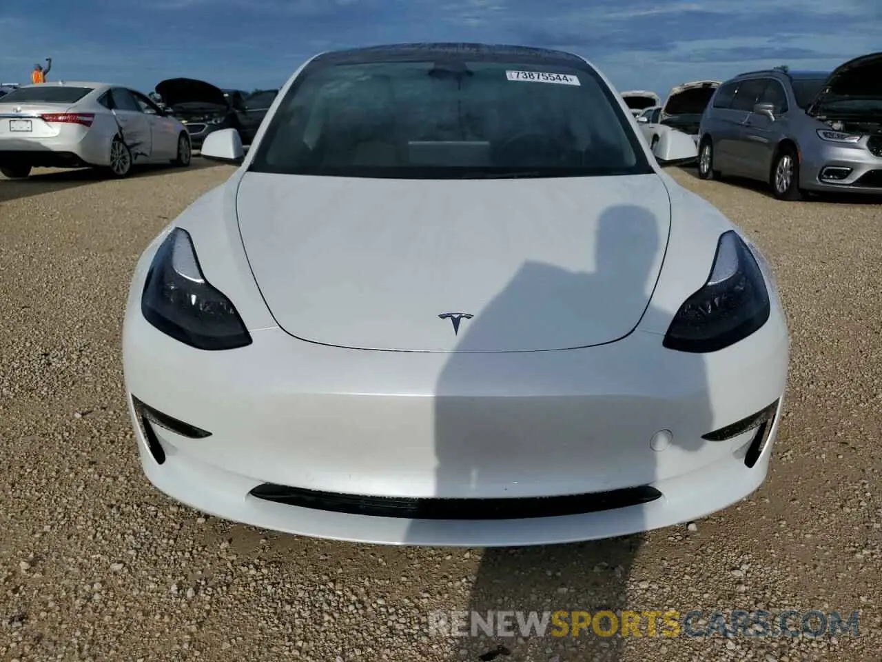 5 Photograph of a damaged car 5YJ3E1EB7NF276845 TESLA MODEL 3 2022