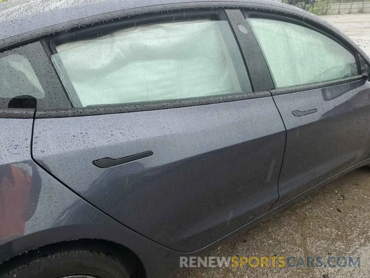 10 Photograph of a damaged car 5YJ3E1EB7NF278403 TESLA MODEL 3 2022