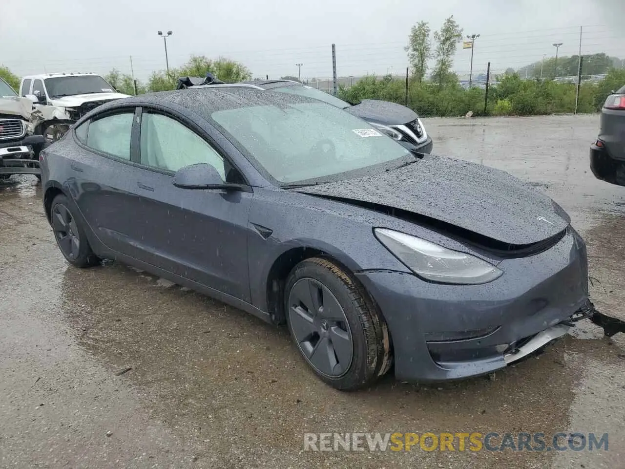 4 Photograph of a damaged car 5YJ3E1EB7NF278403 TESLA MODEL 3 2022