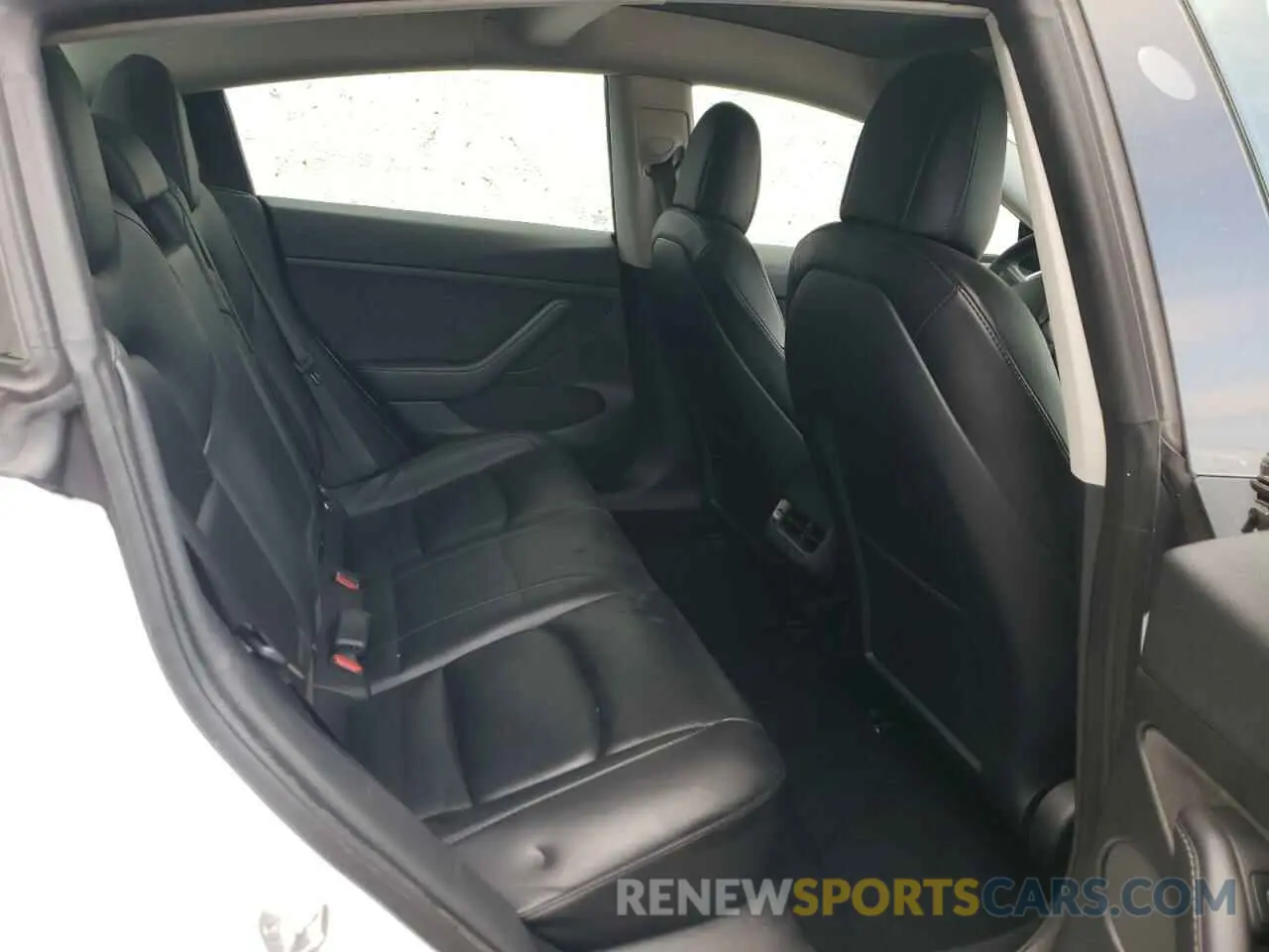 10 Photograph of a damaged car 5YJ3E1EB7NF289322 TESLA MODEL 3 2022
