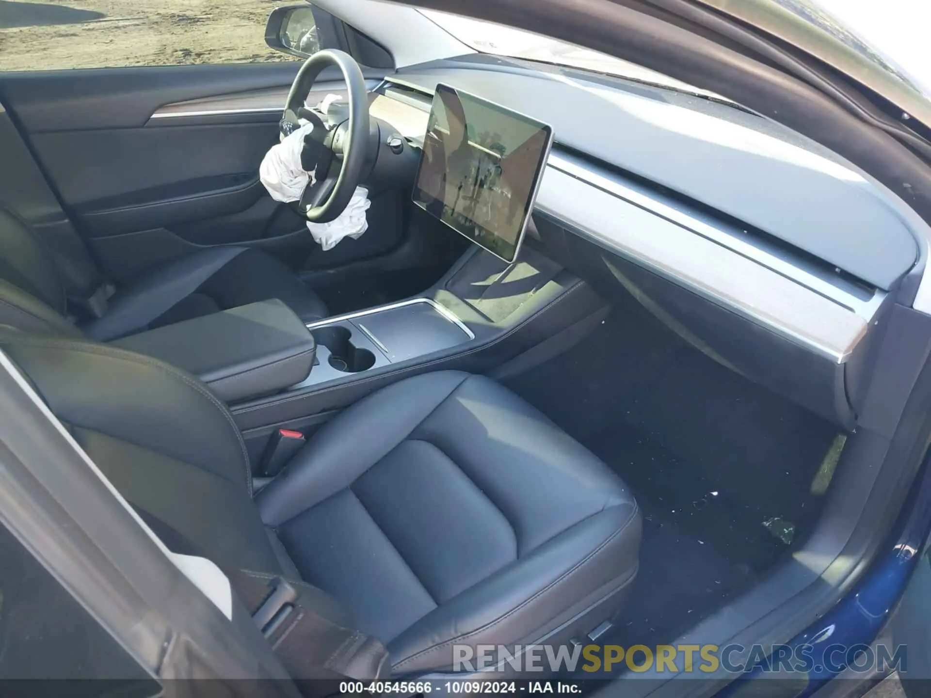 5 Photograph of a damaged car 5YJ3E1EB7NF289420 TESLA MODEL 3 2022