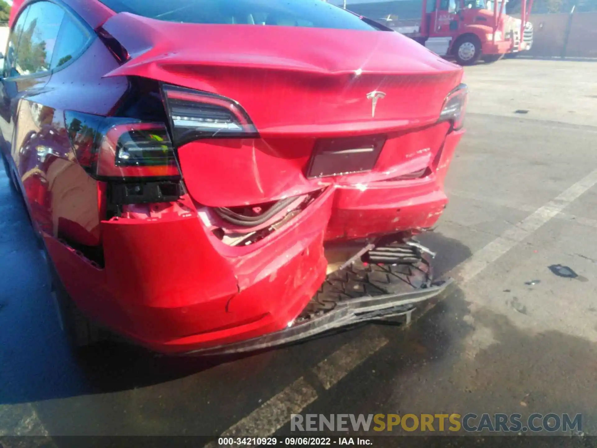 6 Photograph of a damaged car 5YJ3E1EB7NF294097 TESLA MODEL 3 2022