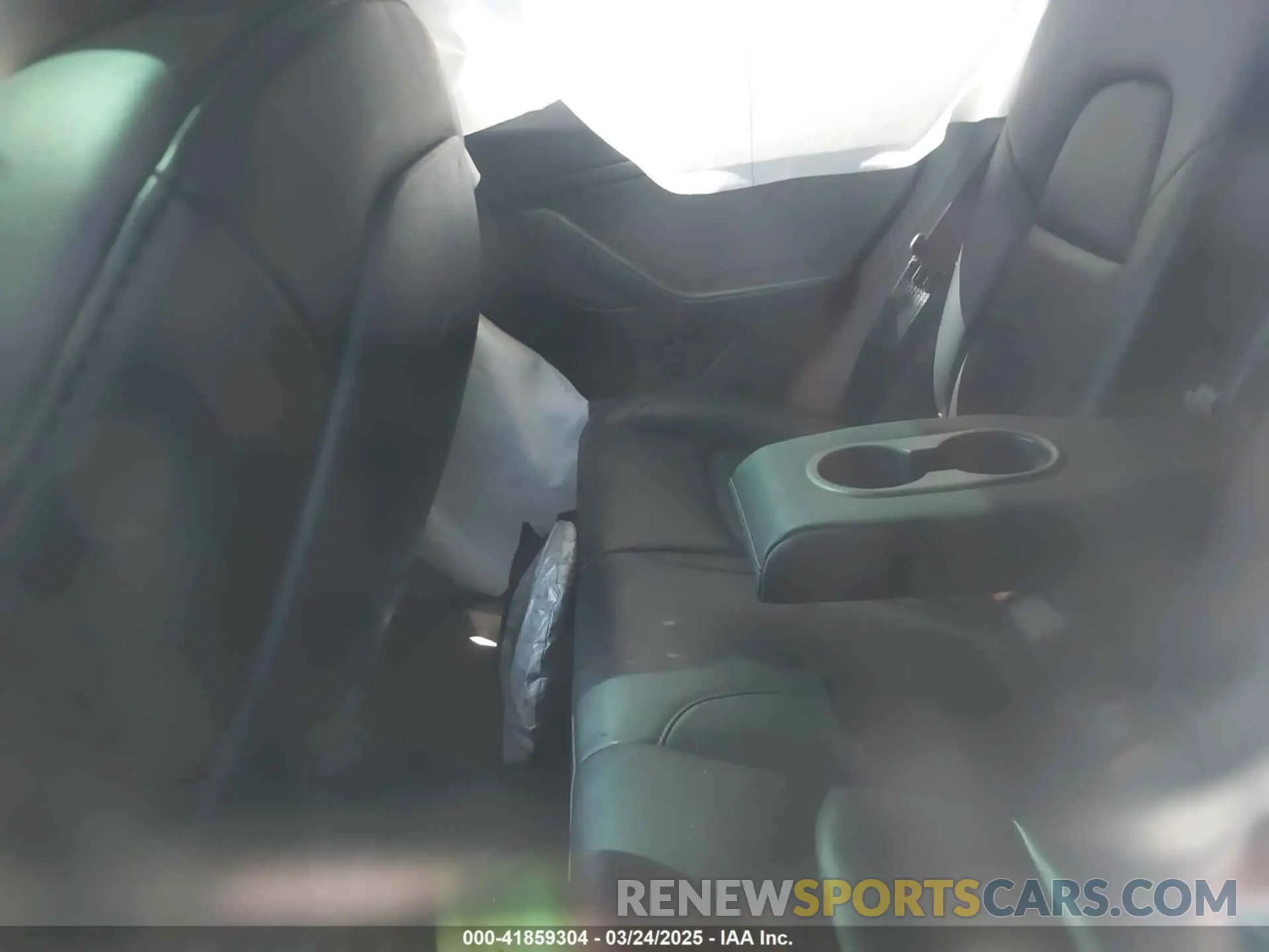 8 Photograph of a damaged car 5YJ3E1EB7NF298456 TESLA MODEL 3 2022