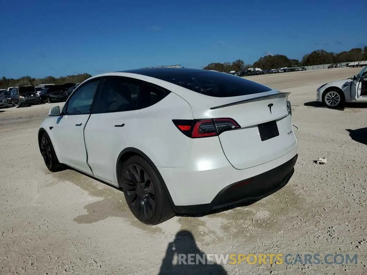 2 Photograph of a damaged car 5YJ3E1EB7NF320648 TESLA MODEL 3 2022
