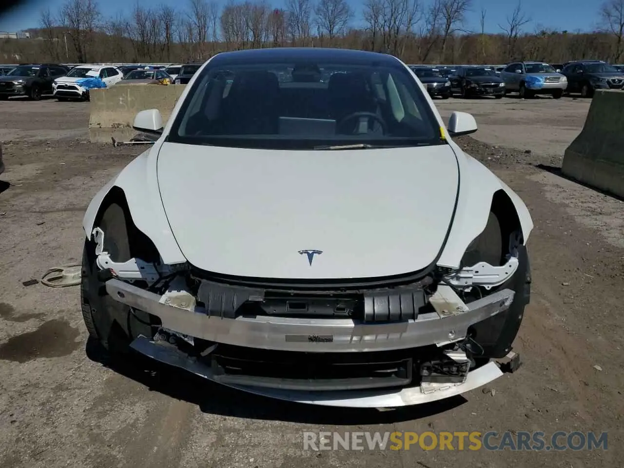 5 Photograph of a damaged car 5YJ3E1EB7NF341306 TESLA MODEL 3 2022