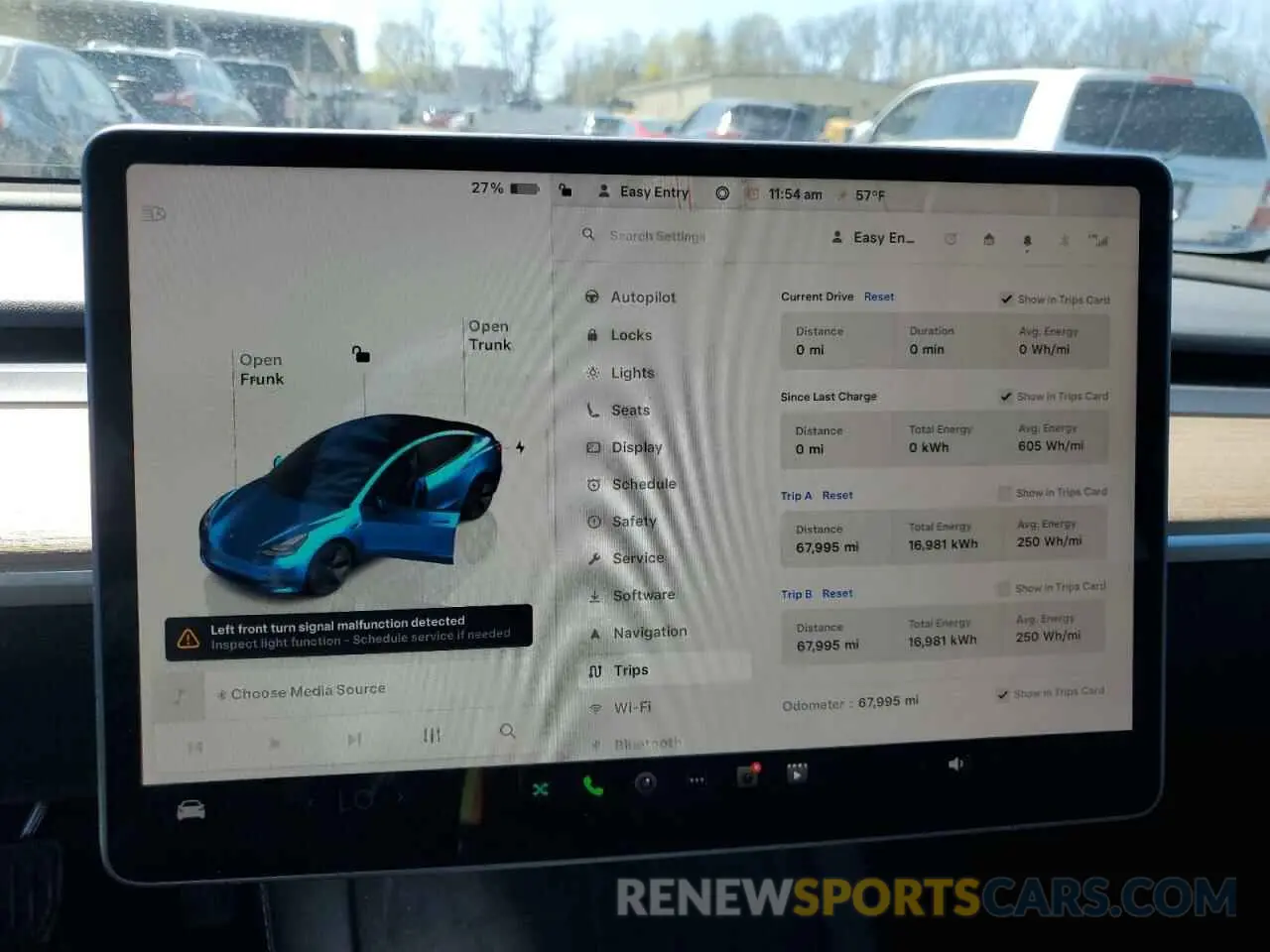 9 Photograph of a damaged car 5YJ3E1EB7NF341306 TESLA MODEL 3 2022