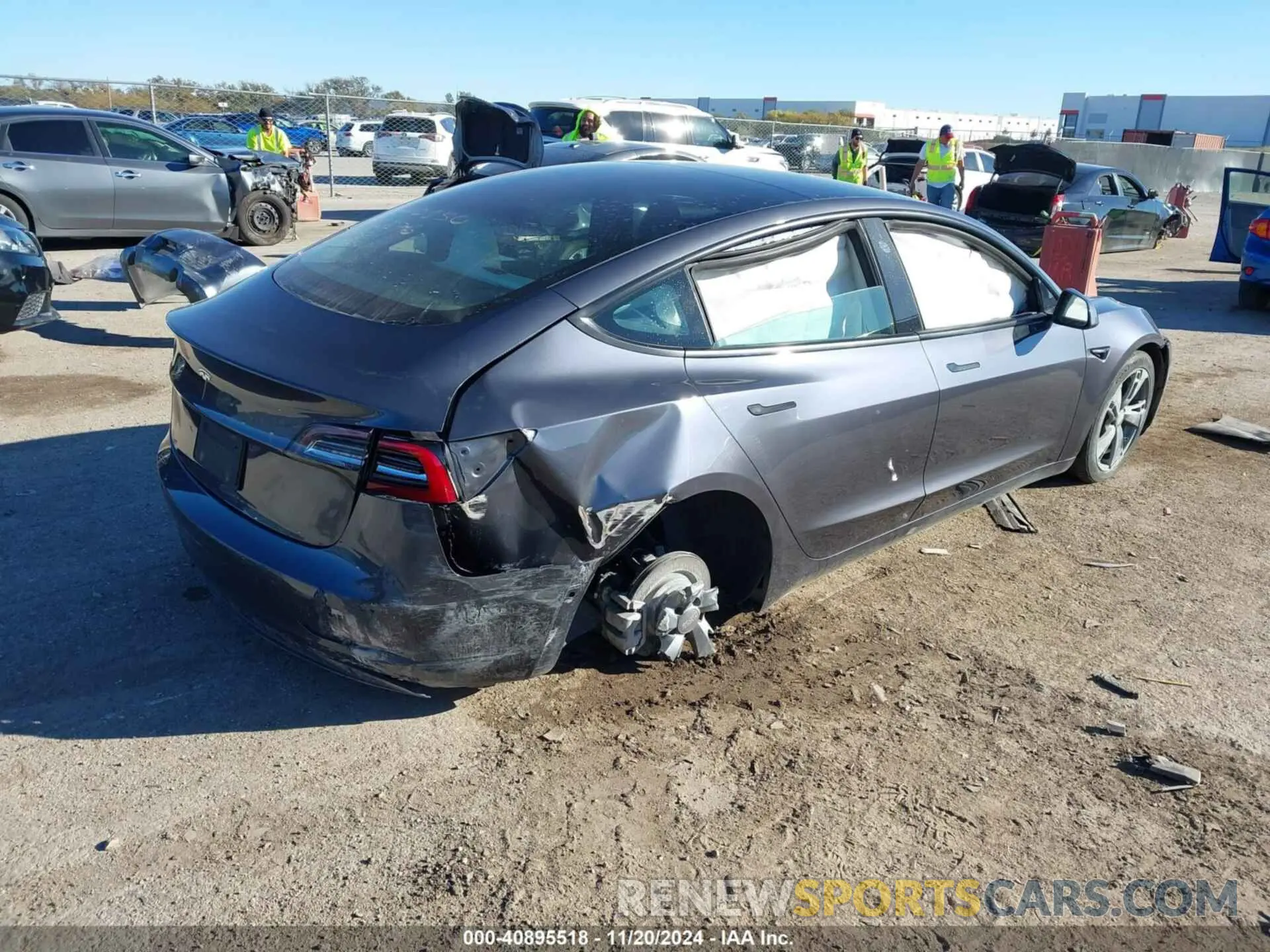 4 Photograph of a damaged car 5YJ3E1EB7NF342276 TESLA MODEL 3 2022