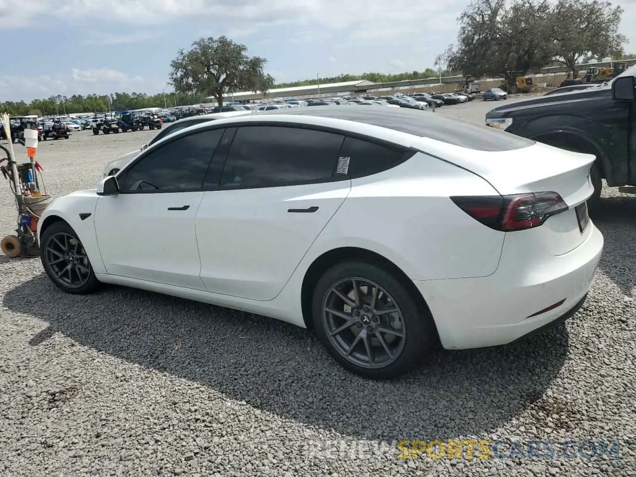 2 Photograph of a damaged car 5YJ3E1EB7NF342309 TESLA MODEL 3 2022