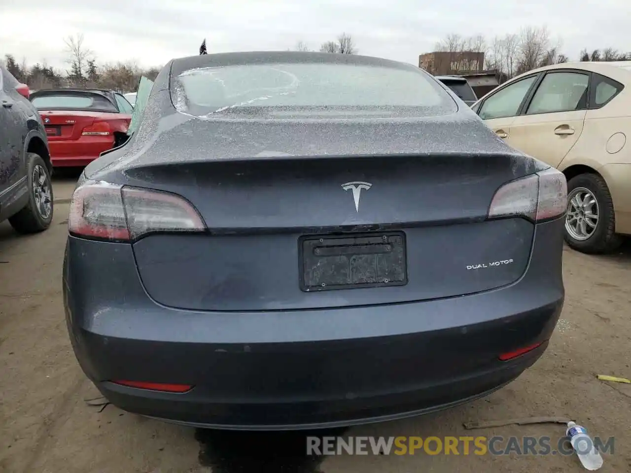 6 Photograph of a damaged car 5YJ3E1EB7NF349809 TESLA MODEL 3 2022