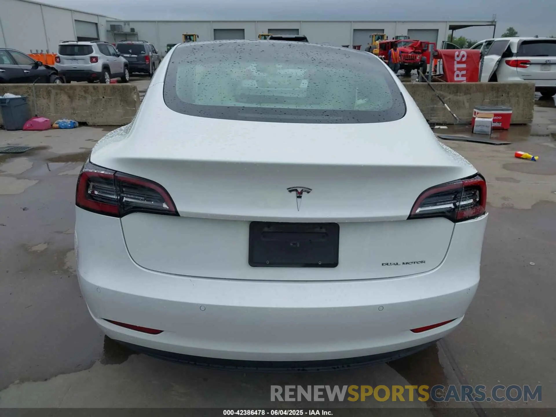 16 Photograph of a damaged car 5YJ3E1EB7NF355688 TESLA MODEL 3 2022