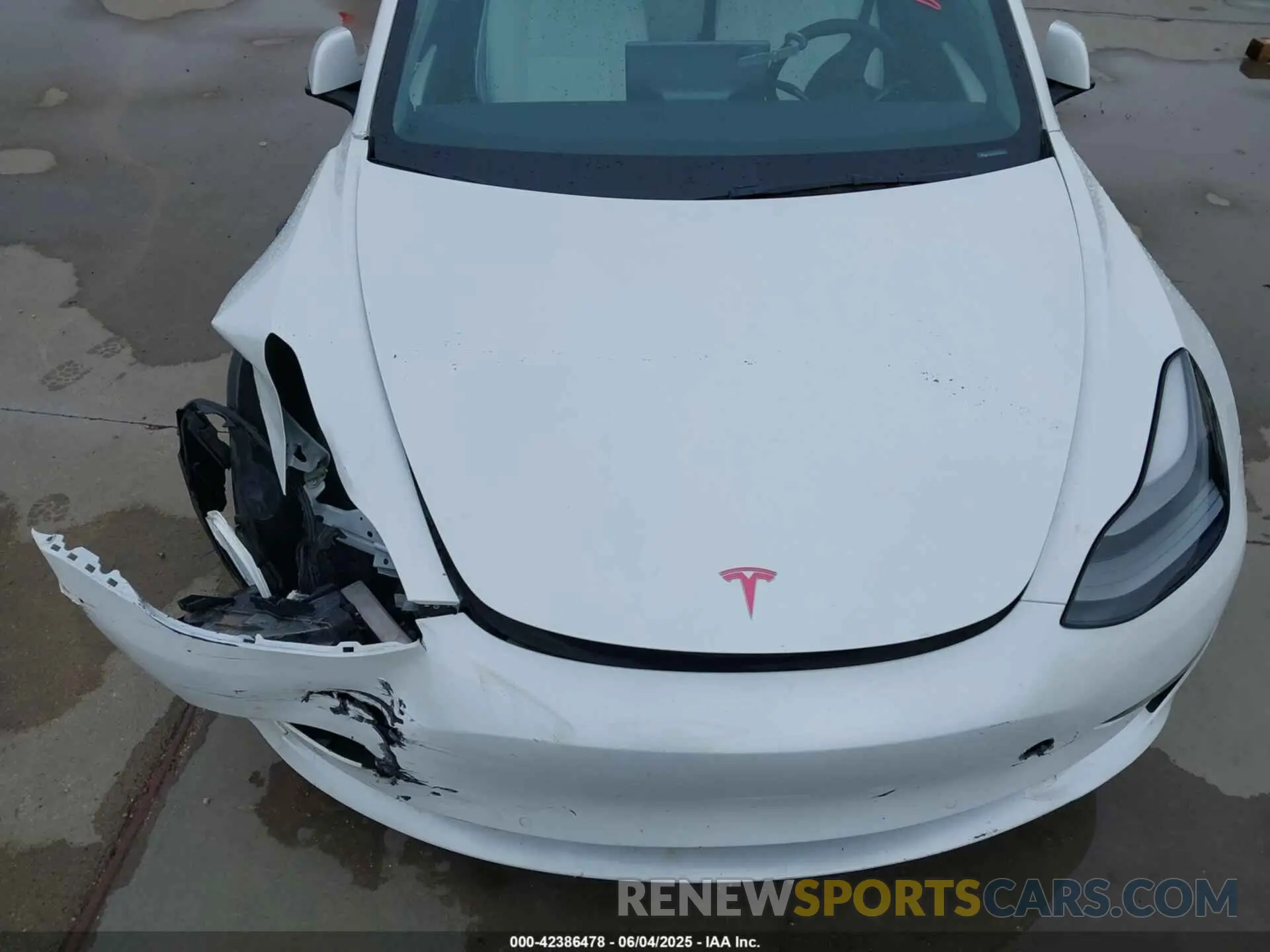 21 Photograph of a damaged car 5YJ3E1EB7NF355688 TESLA MODEL 3 2022