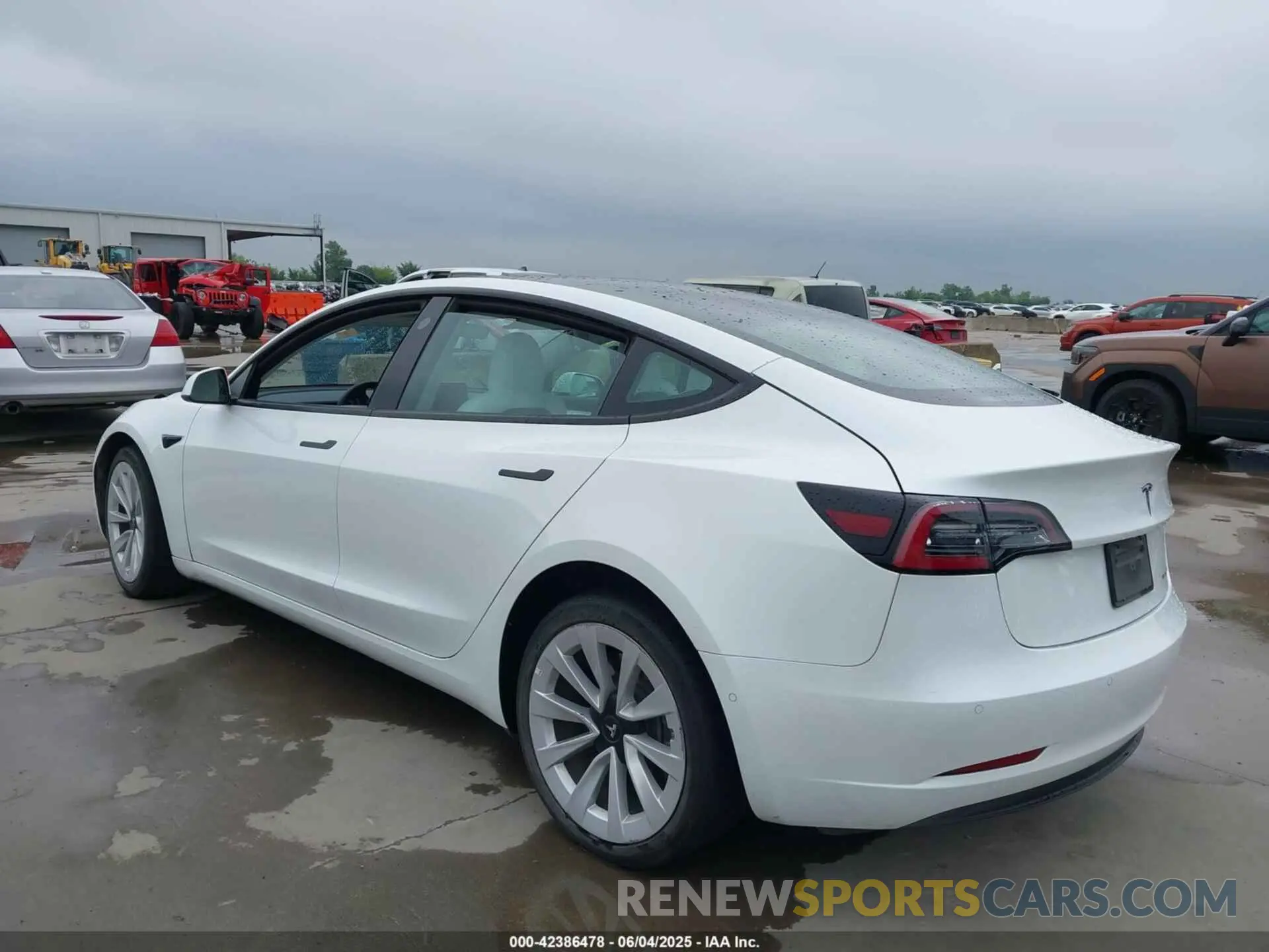 3 Photograph of a damaged car 5YJ3E1EB7NF355688 TESLA MODEL 3 2022