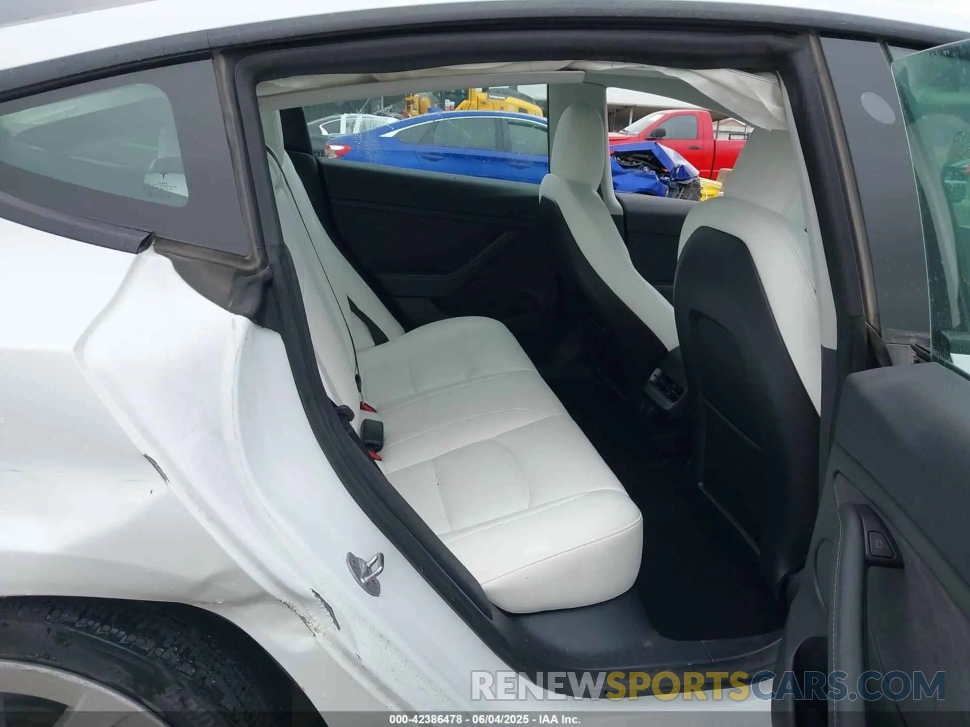 8 Photograph of a damaged car 5YJ3E1EB7NF355688 TESLA MODEL 3 2022