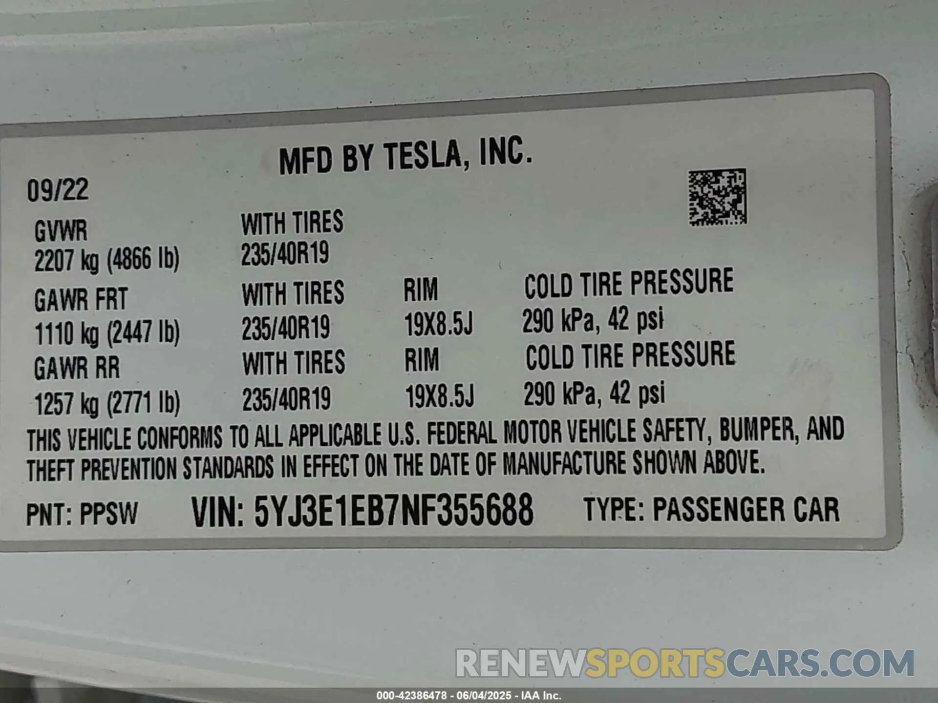9 Photograph of a damaged car 5YJ3E1EB7NF355688 TESLA MODEL 3 2022