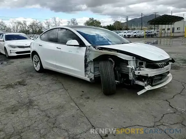 11 Photograph of a damaged car 5YJ3E1EB7NF365962 TESLA MODEL 3 2022