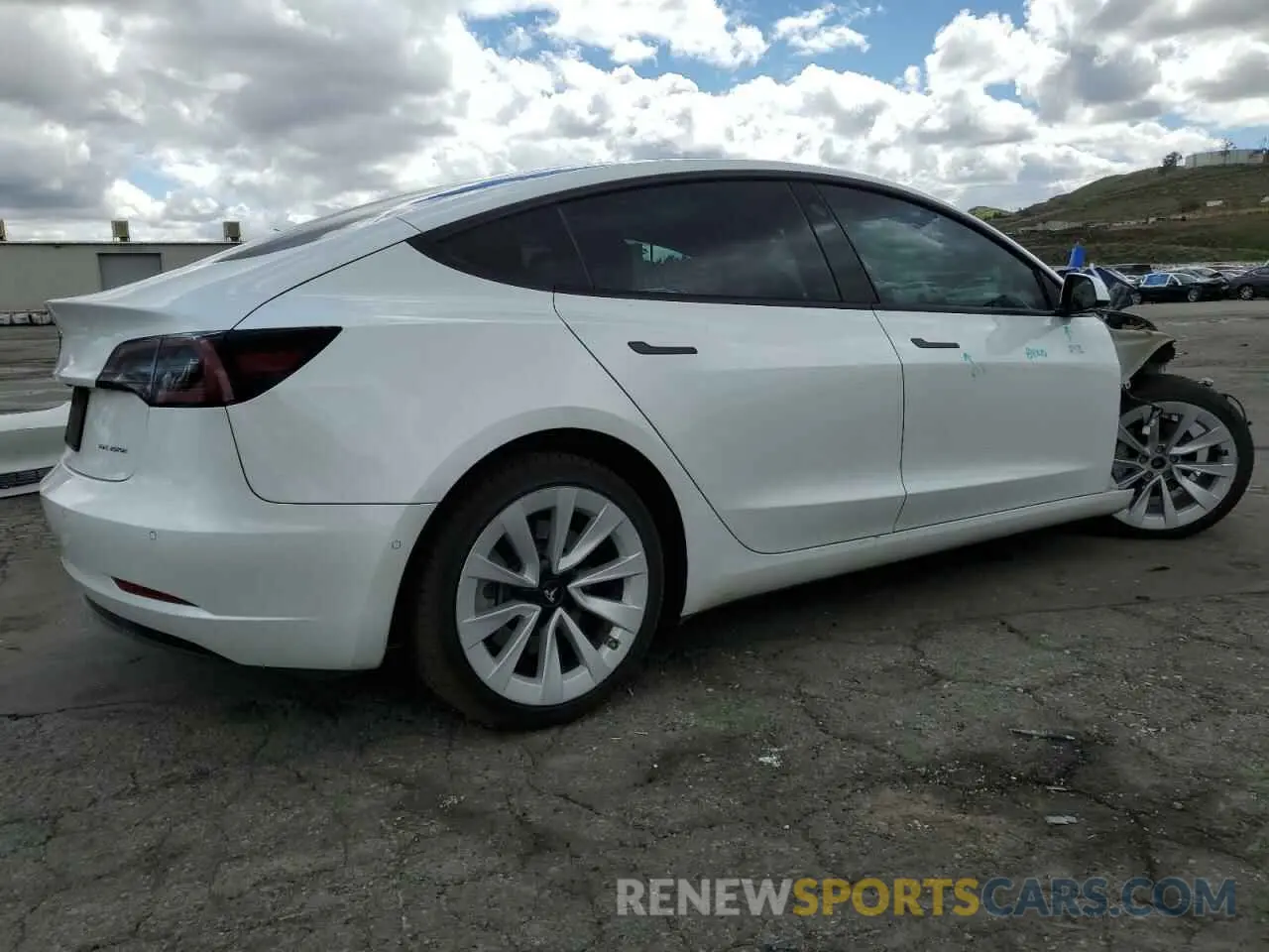 3 Photograph of a damaged car 5YJ3E1EB7NF365962 TESLA MODEL 3 2022