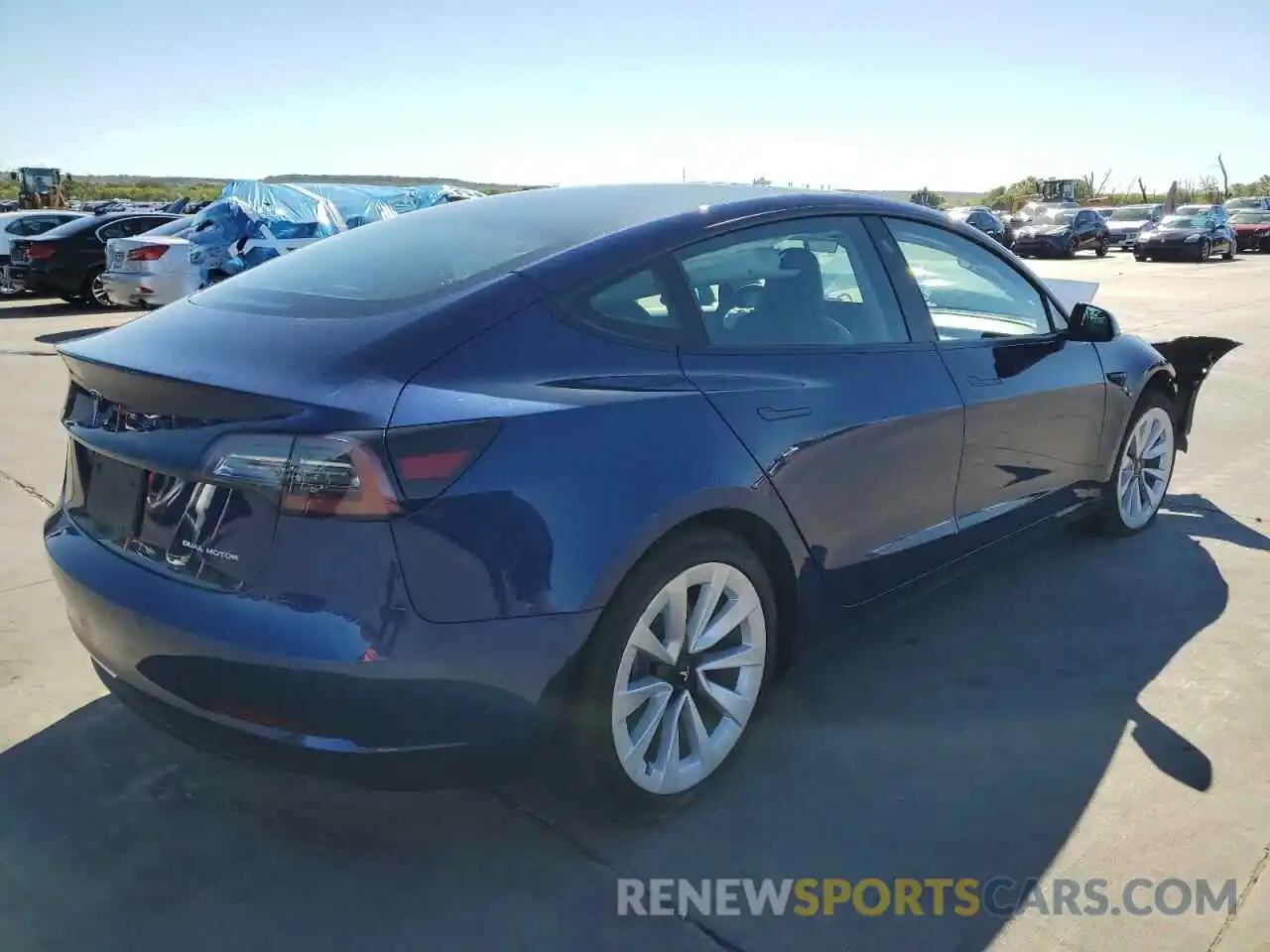 4 Photograph of a damaged car 5YJ3E1EB8NF106364 TESLA MODEL 3 2022