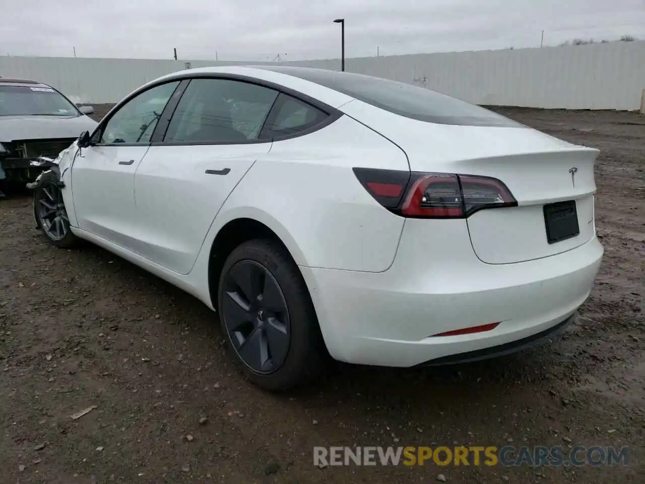 3 Photograph of a damaged car 5YJ3E1EB8NF106915 TESLA MODEL 3 2022