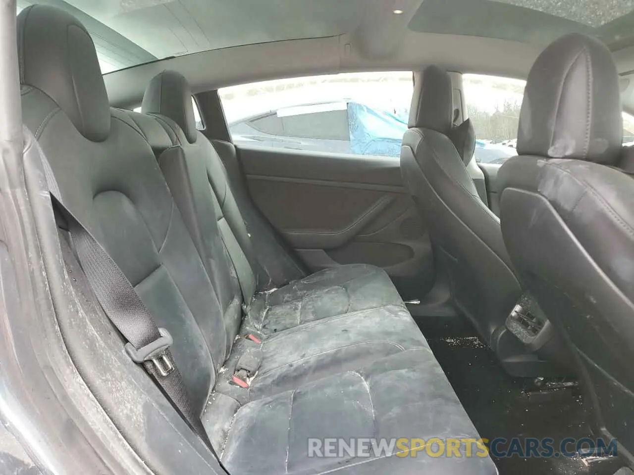 10 Photograph of a damaged car 5YJ3E1EB8NF116800 TESLA MODEL 3 2022