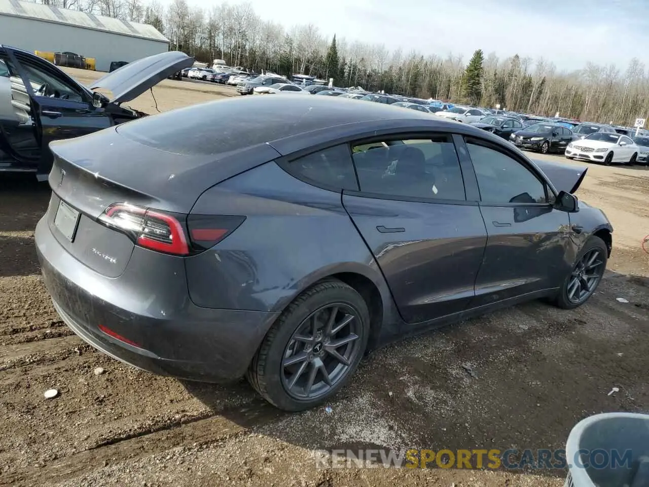 3 Photograph of a damaged car 5YJ3E1EB8NF116800 TESLA MODEL 3 2022