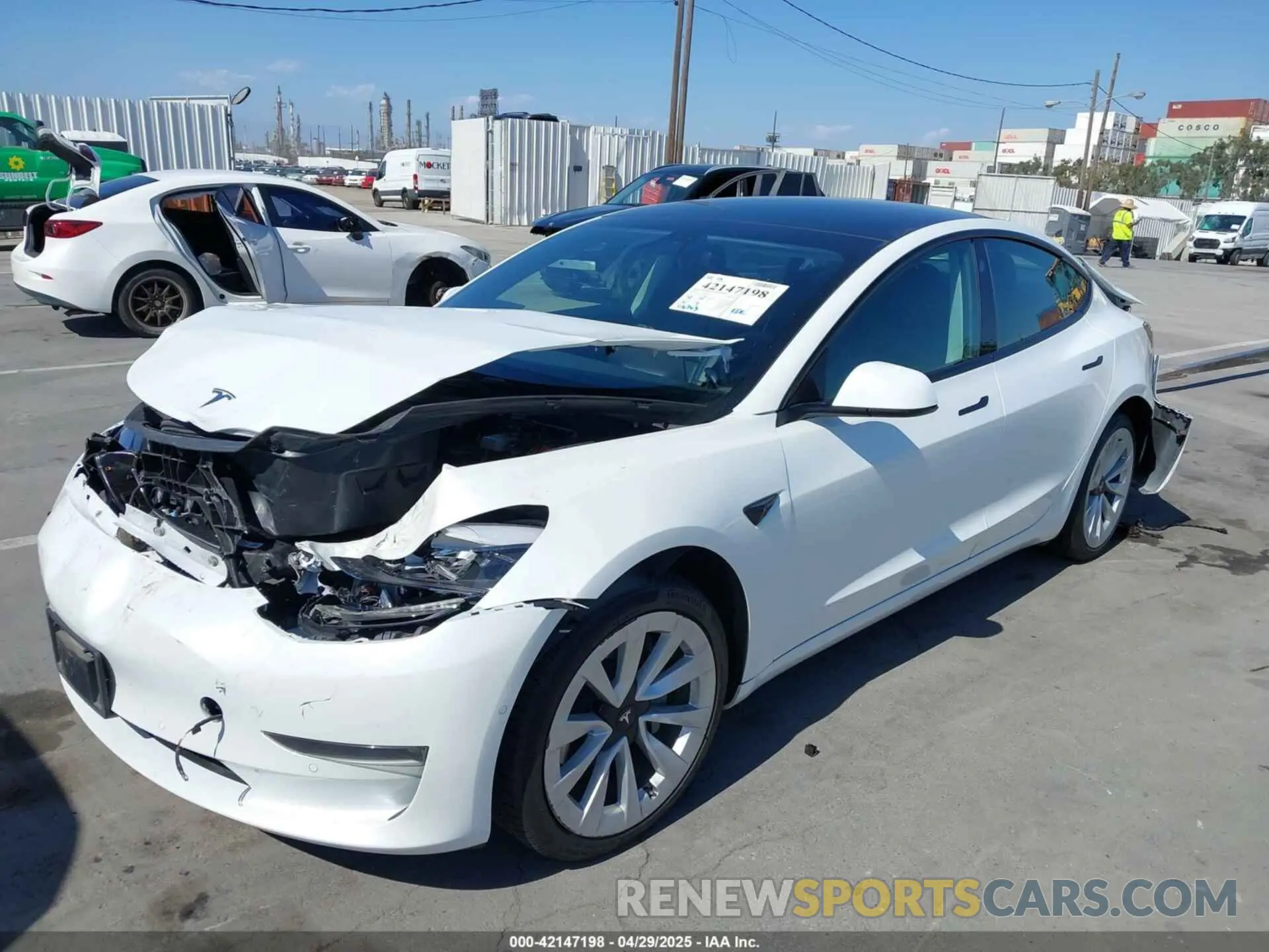 2 Photograph of a damaged car 5YJ3E1EB8NF127361 TESLA MODEL 3 2022