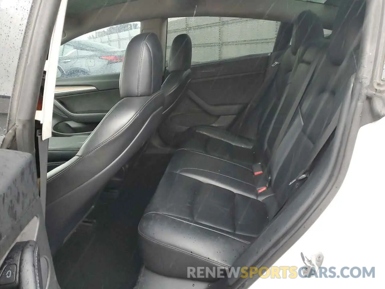 10 Photograph of a damaged car 5YJ3E1EB8NF144421 TESLA MODEL 3 2022