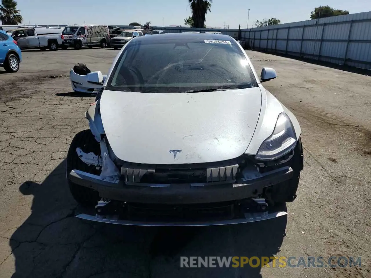 5 Photograph of a damaged car 5YJ3E1EB8NF156195 TESLA MODEL 3 2022