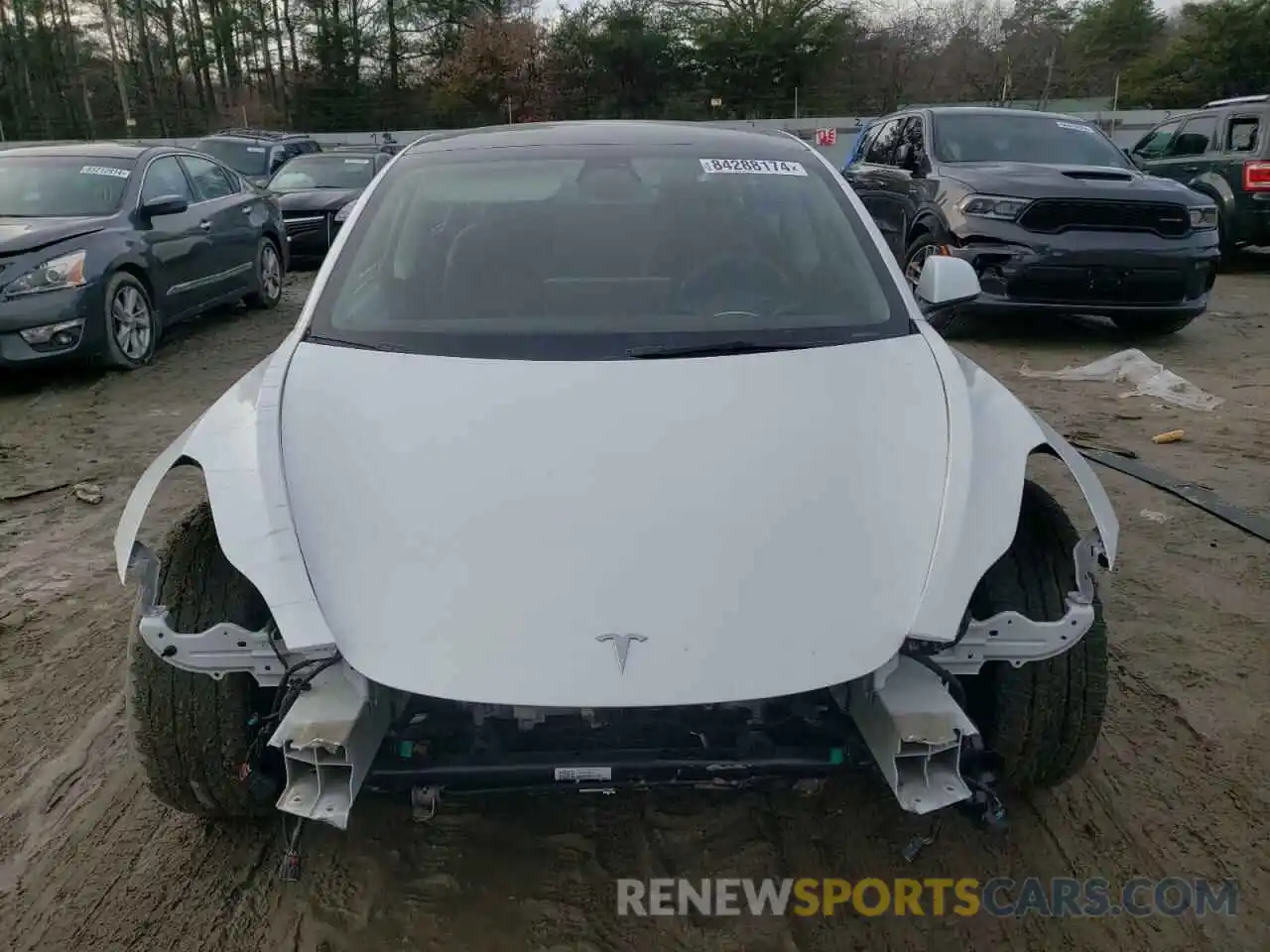 5 Photograph of a damaged car 5YJ3E1EB8NF169741 TESLA MODEL 3 2022