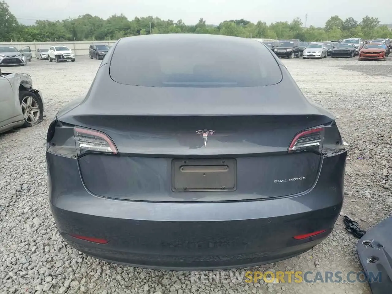6 Photograph of a damaged car 5YJ3E1EB8NF172896 TESLA MODEL 3 2022