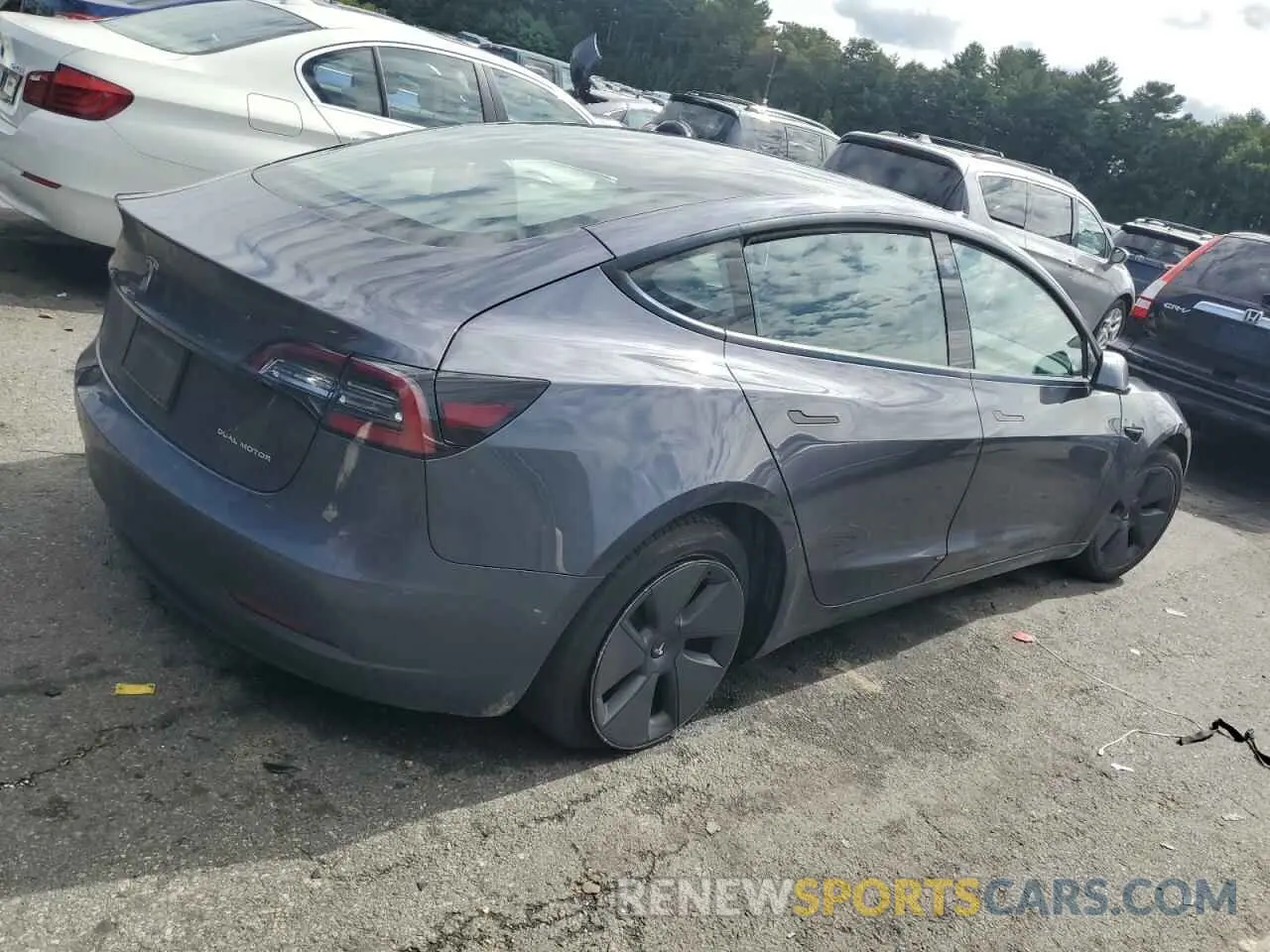 3 Photograph of a damaged car 5YJ3E1EB8NF182876 TESLA MODEL 3 2022