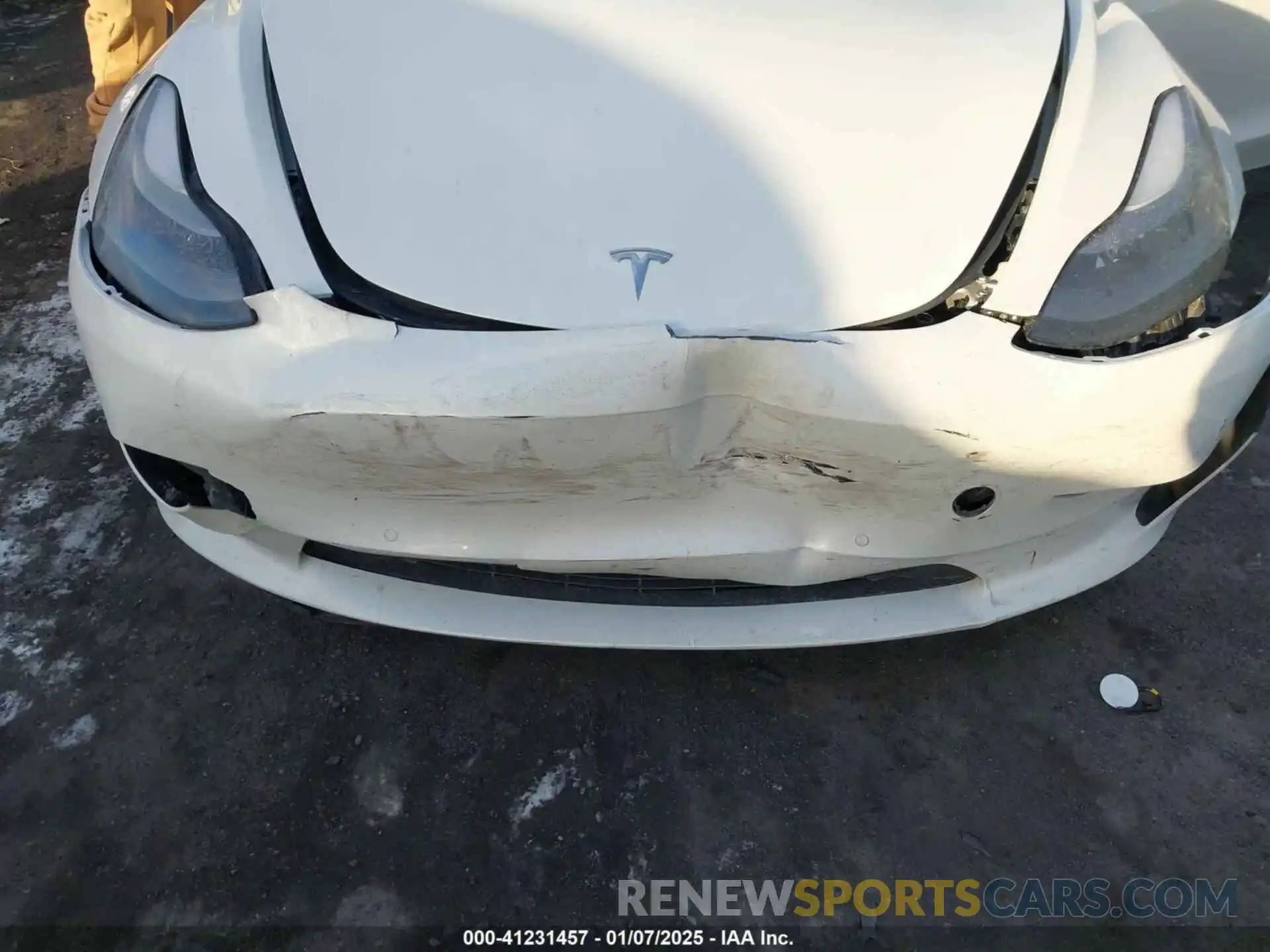 6 Photograph of a damaged car 5YJ3E1EB8NF183736 TESLA MODEL 3 2022