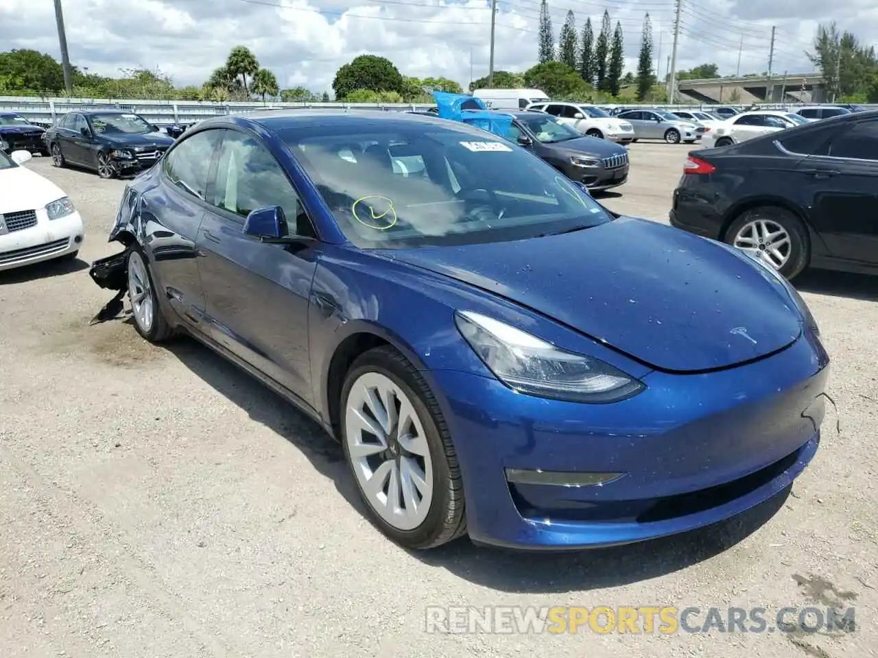 1 Photograph of a damaged car 5YJ3E1EB8NF185633 TESLA MODEL 3 2022