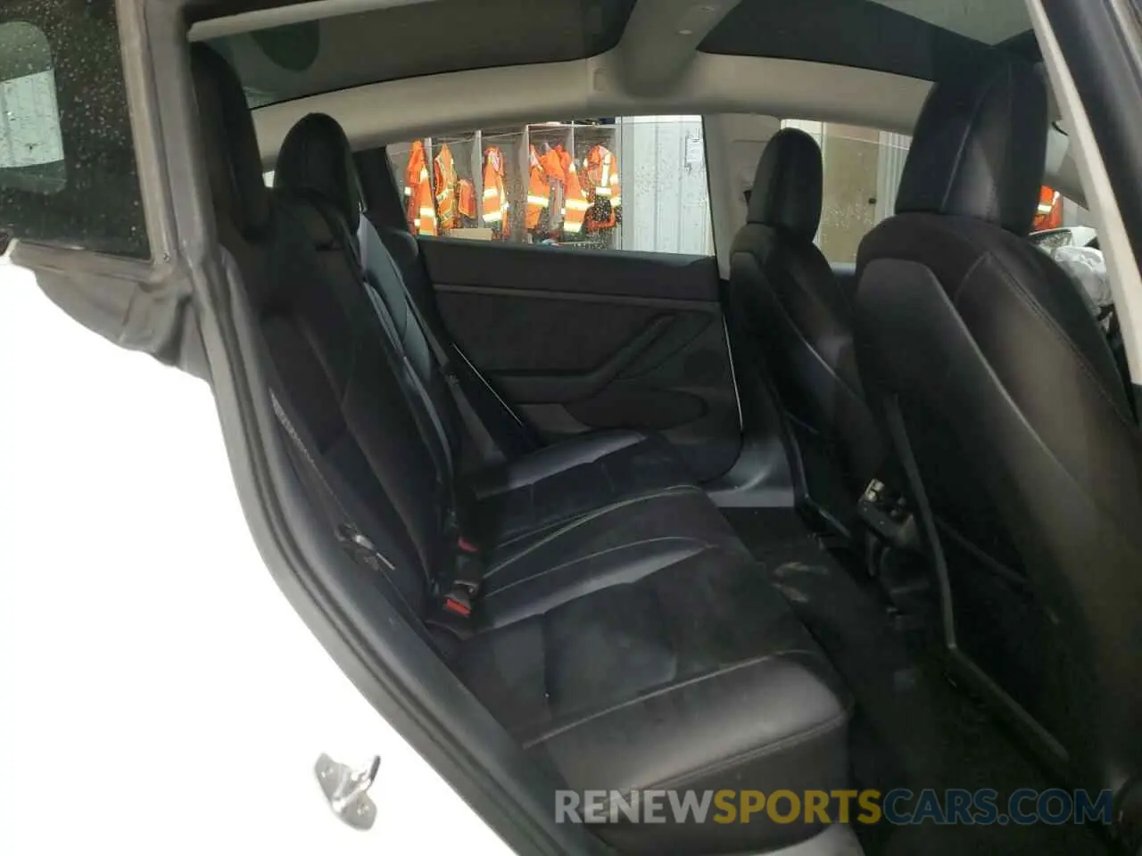 10 Photograph of a damaged car 5YJ3E1EB8NF192713 TESLA MODEL 3 2022