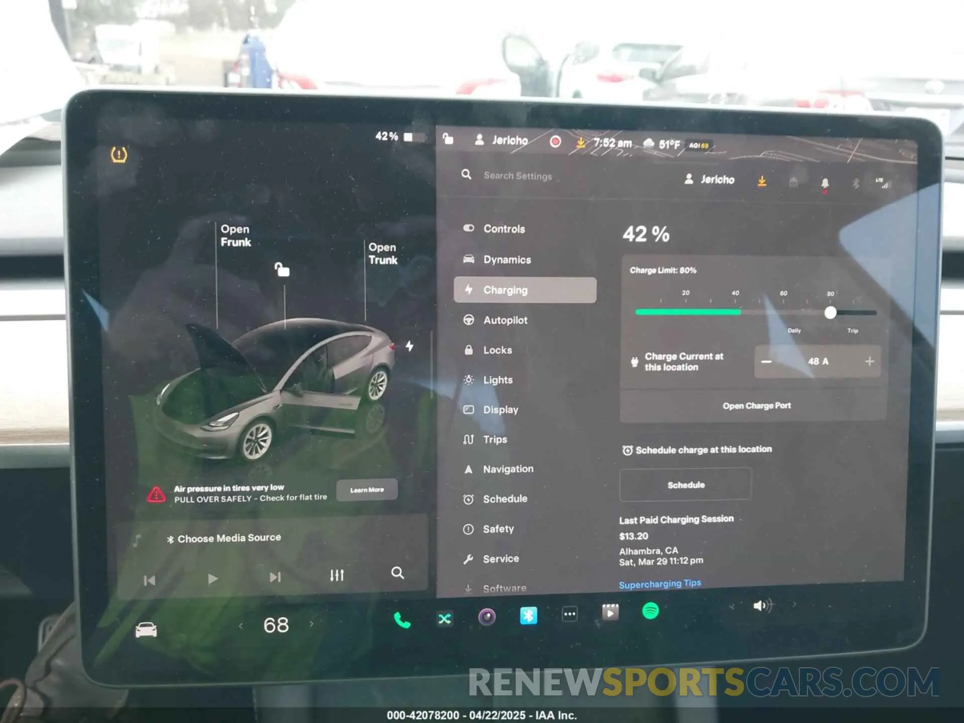 17 Photograph of a damaged car 5YJ3E1EB8NF195708 TESLA MODEL 3 2022