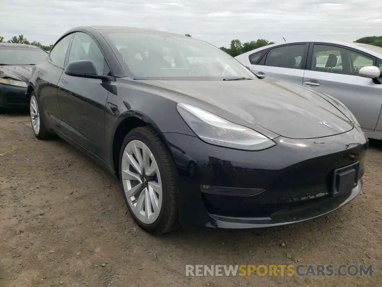 1 Photograph of a damaged car 5YJ3E1EB8NF201507 TESLA MODEL 3 2022