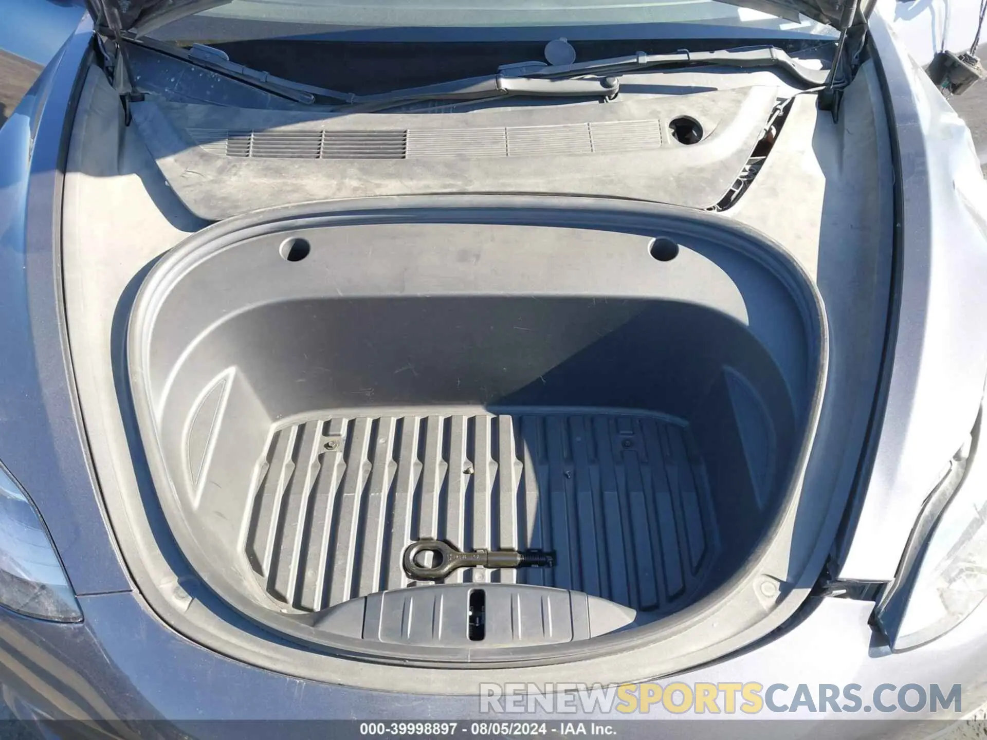 10 Photograph of a damaged car 5YJ3E1EB8NF206593 TESLA MODEL 3 2022