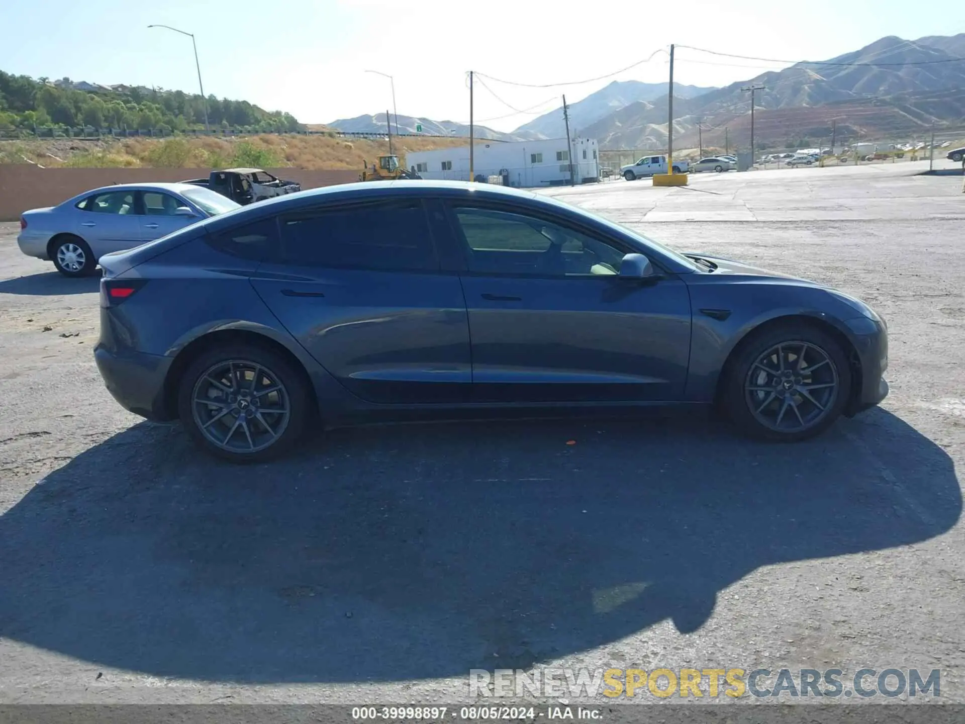 12 Photograph of a damaged car 5YJ3E1EB8NF206593 TESLA MODEL 3 2022