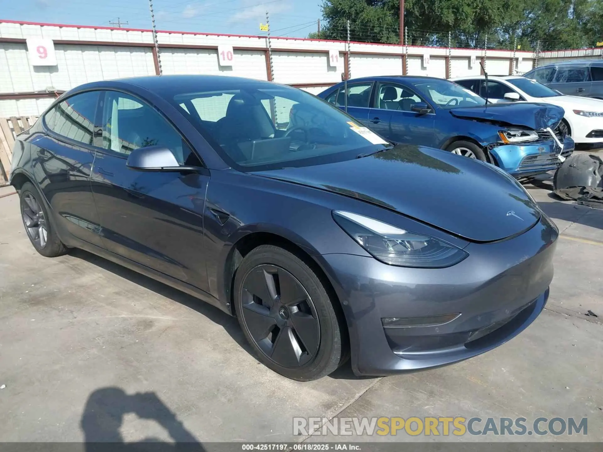 1 Photograph of a damaged car 5YJ3E1EB8NF206951 TESLA MODEL 3 2022