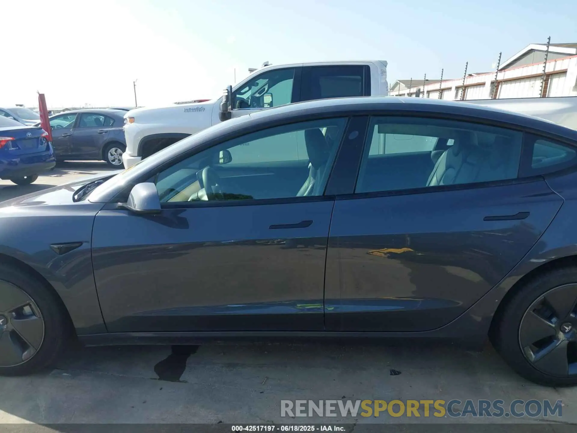 14 Photograph of a damaged car 5YJ3E1EB8NF206951 TESLA MODEL 3 2022