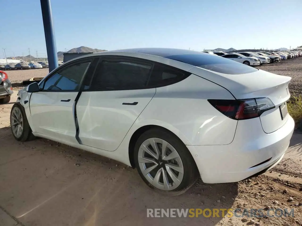 2 Photograph of a damaged car 5YJ3E1EB8NF247547 TESLA MODEL 3 2022