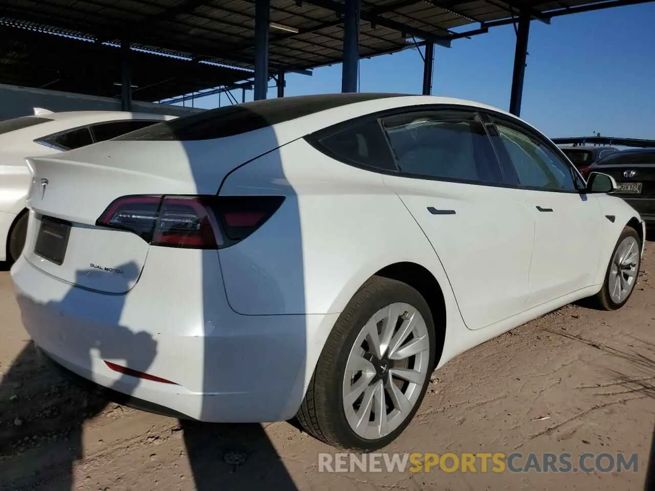 3 Photograph of a damaged car 5YJ3E1EB8NF247547 TESLA MODEL 3 2022