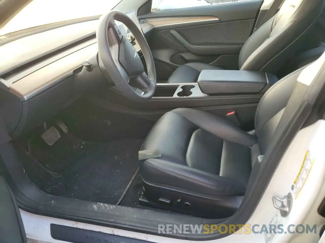 7 Photograph of a damaged car 5YJ3E1EB8NF266132 TESLA MODEL 3 2022