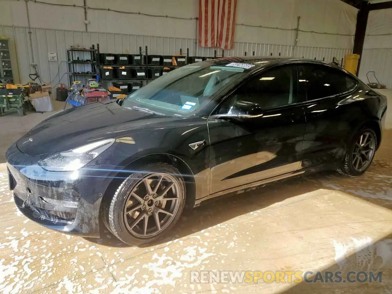 1 Photograph of a damaged car 5YJ3E1EB8NF285716 TESLA MODEL 3 2022