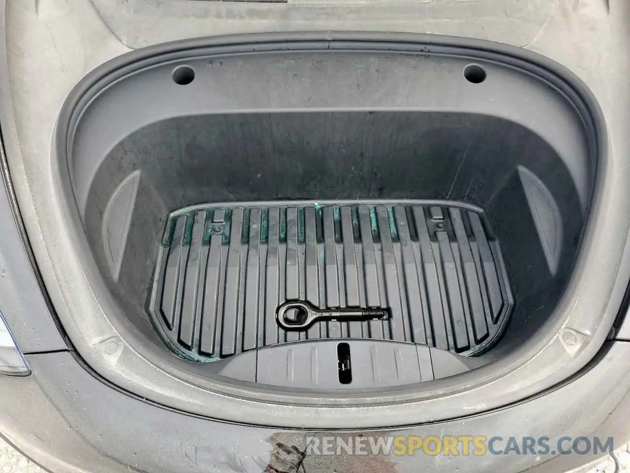 11 Photograph of a damaged car 5YJ3E1EB8NF285716 TESLA MODEL 3 2022