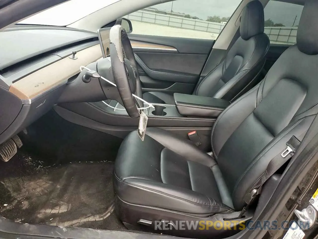 7 Photograph of a damaged car 5YJ3E1EB8NF285716 TESLA MODEL 3 2022