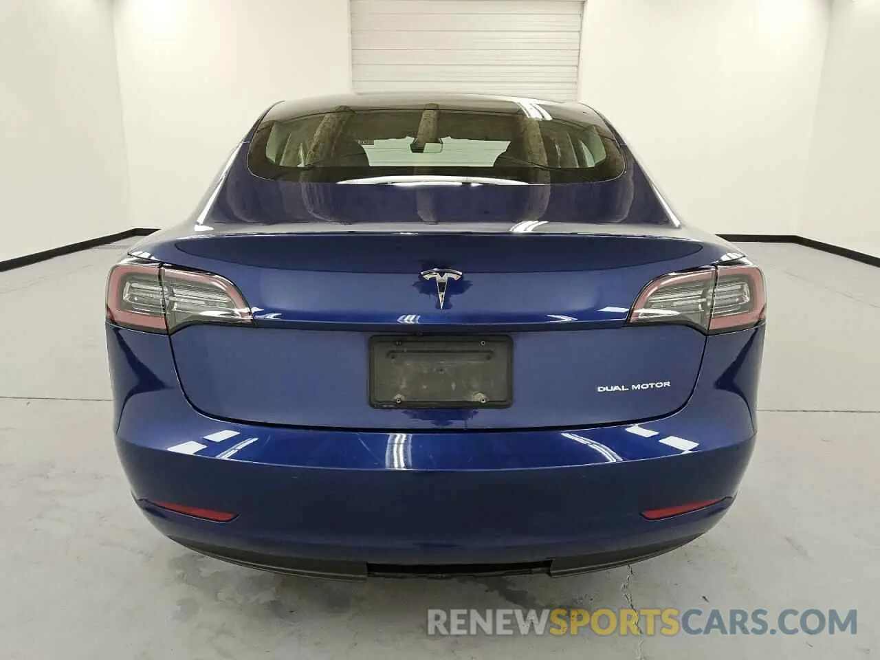 6 Photograph of a damaged car 5YJ3E1EB8NF286297 TESLA MODEL 3 2022