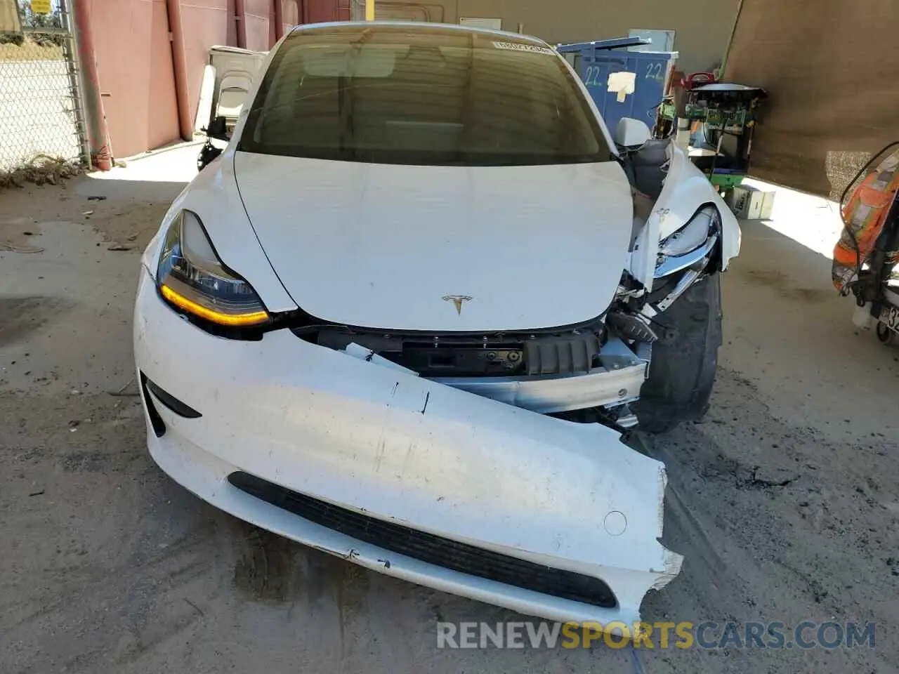 5 Photograph of a damaged car 5YJ3E1EB8NF297400 TESLA MODEL 3 2022