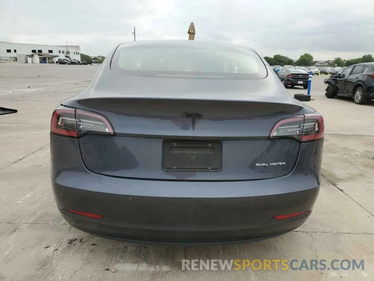 6 Photograph of a damaged car 5YJ3E1EB8NF325597 TESLA MODEL 3 2022