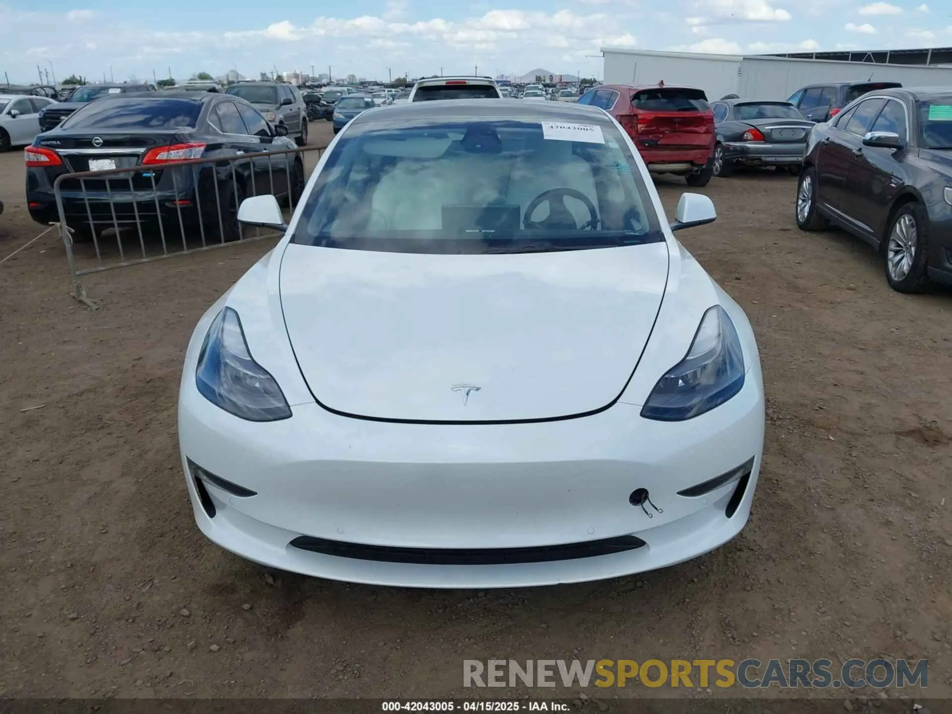 11 Photograph of a damaged car 5YJ3E1EB8NF338947 TESLA MODEL 3 2022